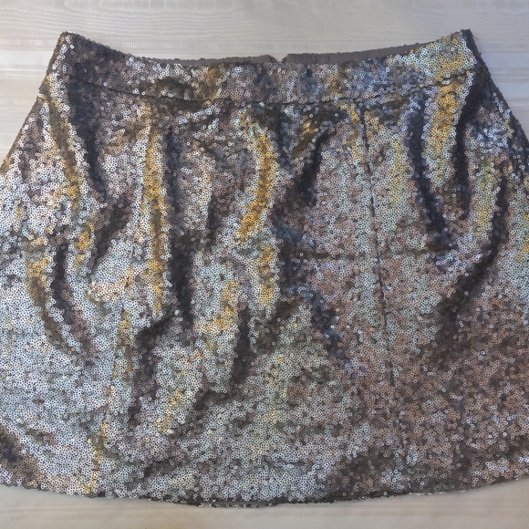 Decree Women's Mini skirts - Large - Black and Silver - Picture 3 of 4